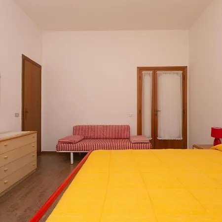 S168 - Sirolo, Ampio Trilocale Comodo Ai Servizi * Sirolo