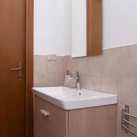 Apartman S168 - Sirolo, Ampio Trilocale Comodo Ai Servizi Sirolo